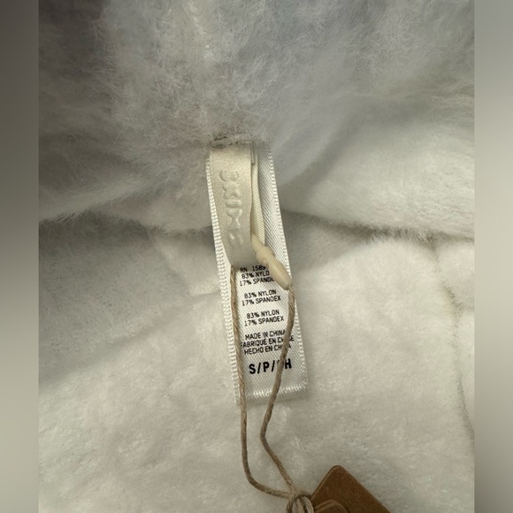 SKIMS FEATHERY INTIMATES
HOT SHORT SIZE S - Picture 3 of 6